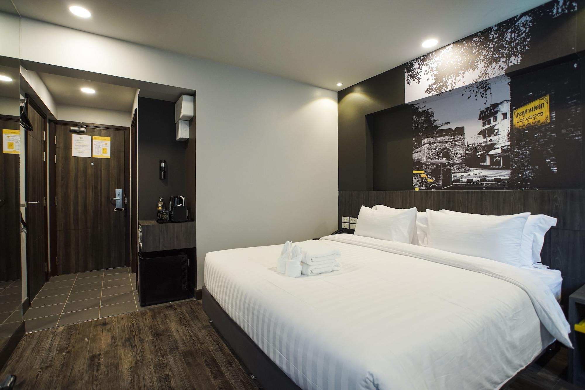 Sleep Mai Thapae Chiang Mai Old City Lifestyle Hotel Bagian luar foto